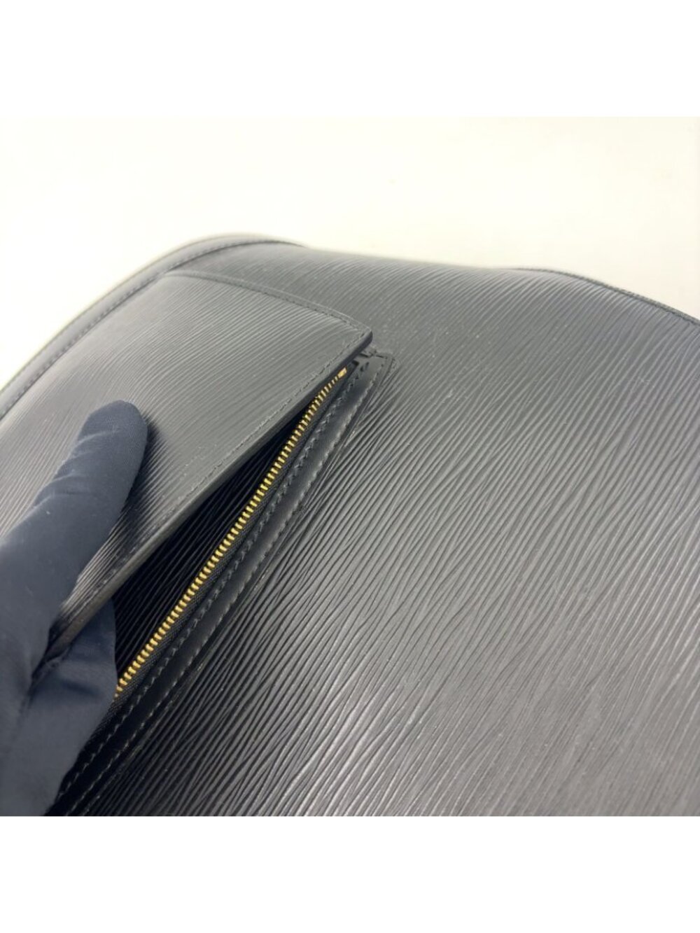 Louis Vuitton Gobelins Epi Noir Leather Black Backpack Gold - Picture 12 of 15